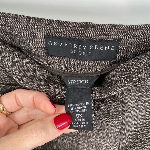 Geoffrey Beene Sport Women’s Flat Front Brown Dress Pants size 6S - Picture 2 of 3